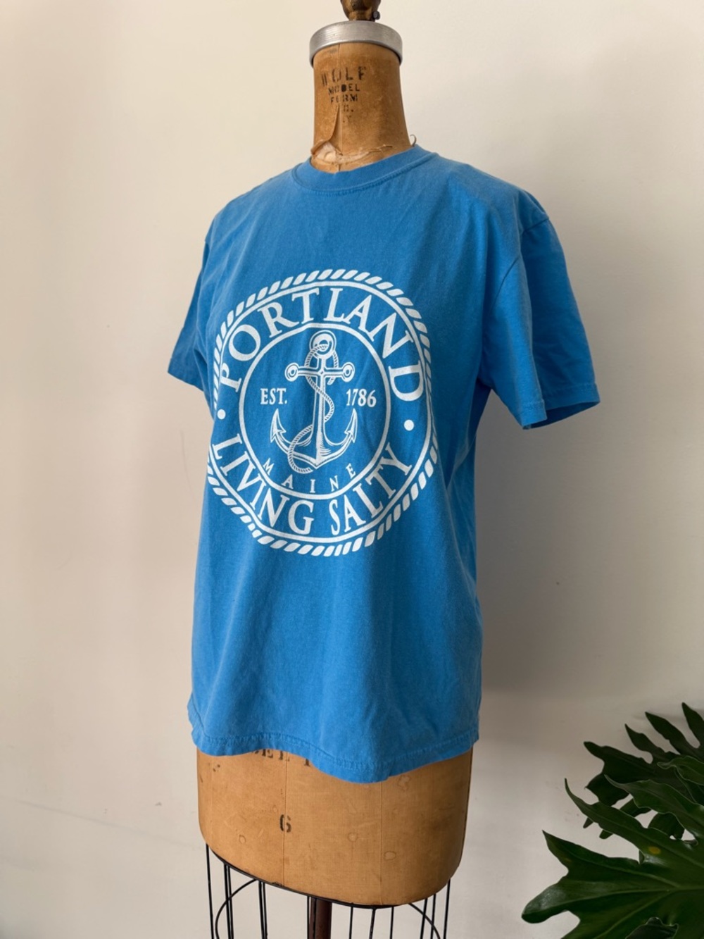 Comfort Colors Living Salty portland Anchor Graphic Tee Blue M
